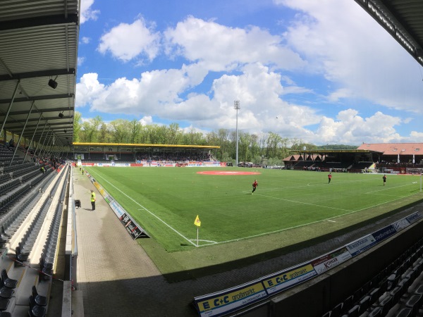 Sân WIRmachenDRUCK Arena