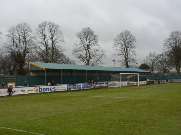 Sân Cressing Road Stadium