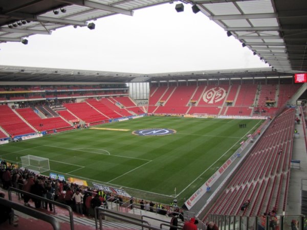 Sân MEWA ARENA