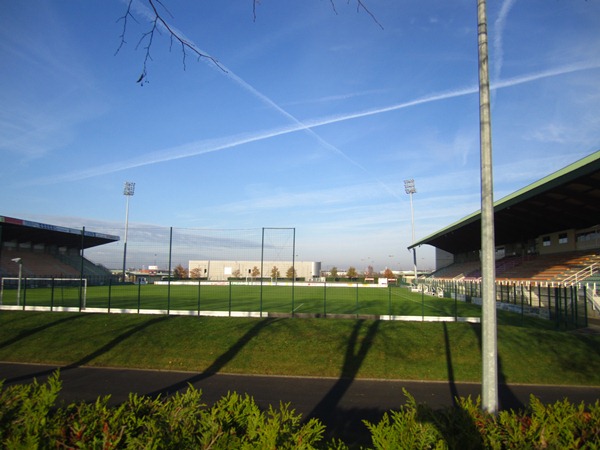 Sân Stade Pierre Brisson