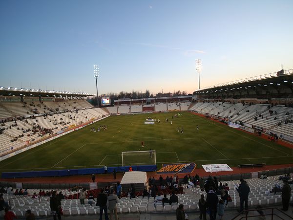 Sân Estadio Carlos Belmonte