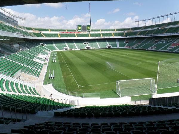 Sân Estadio Manuel Martínez Valero