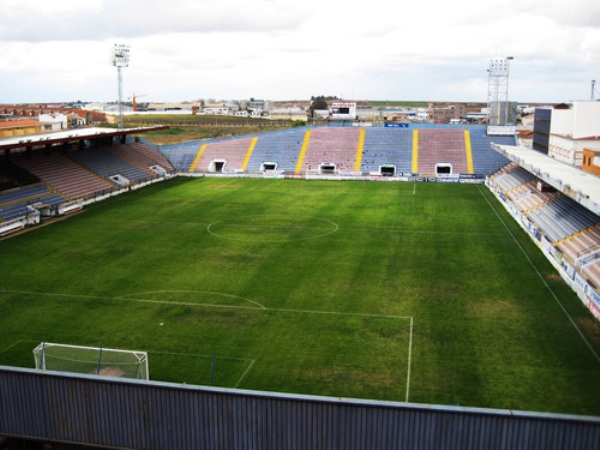 Sân Estadio Francisco de la Hera