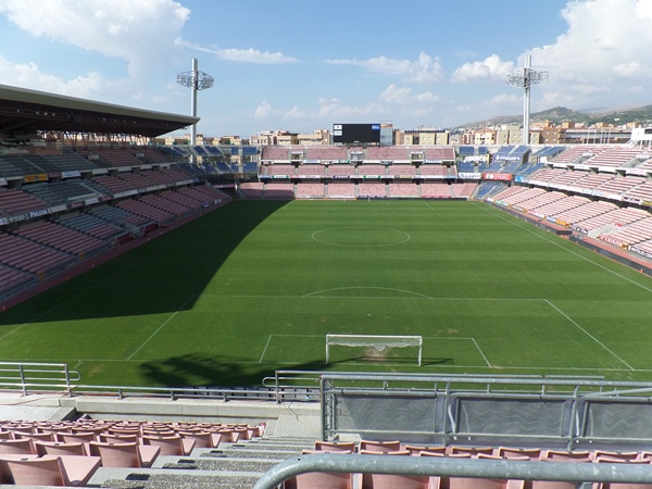 Sân Estadio Nuevo Los Cármenes