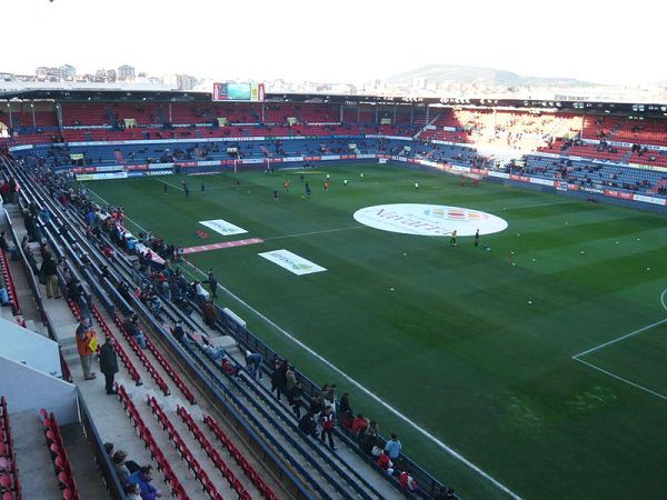 Sân Estadio El Sadar