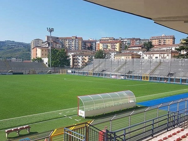 Sân Stadio Comunale Alfredo Viviani