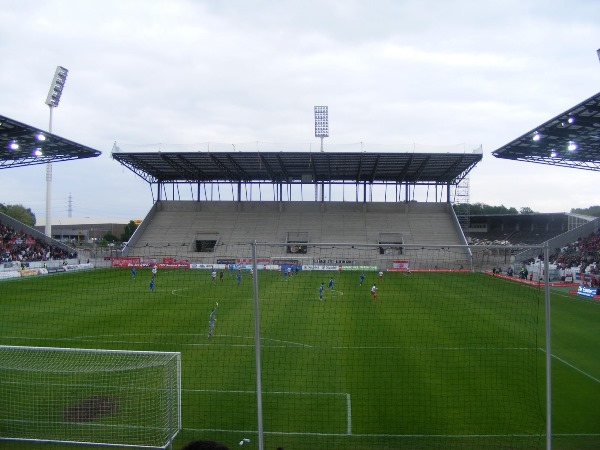 Sân Stadion an der Hafenstraße