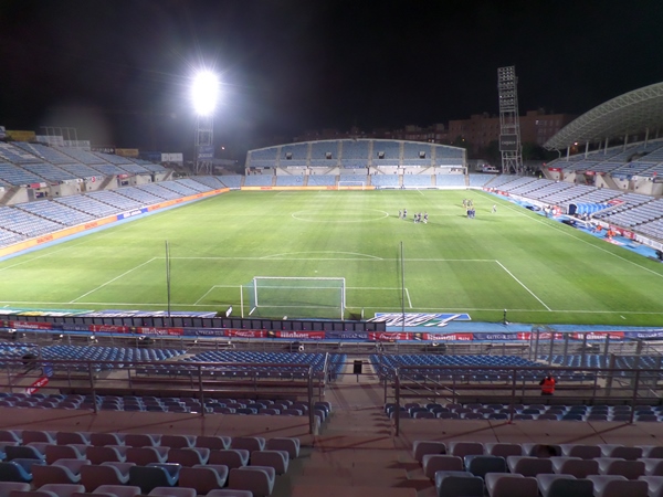 Sân Estadio Coliseum