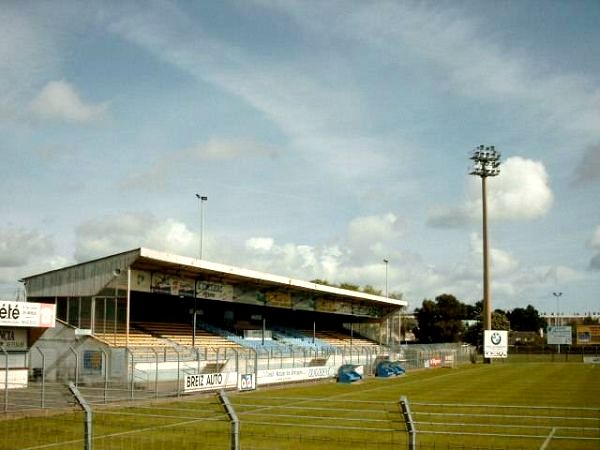 Sân Stade Fred Aubert