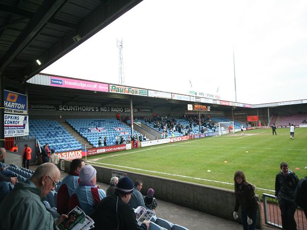 Sân Attis Arena