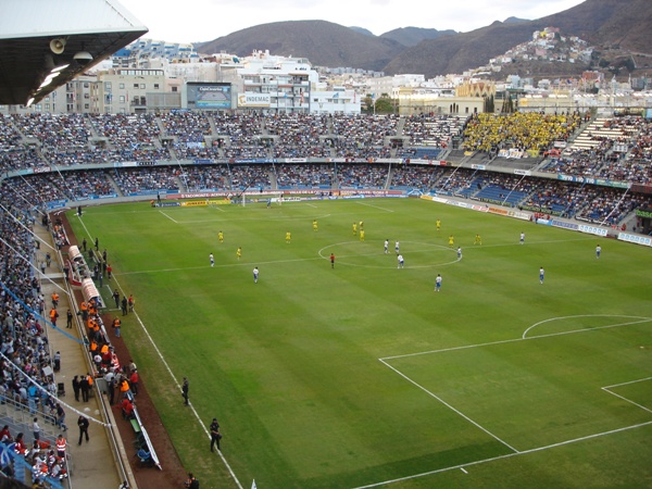 Sân Estadio Heliodoro Rodríguez Lopéz