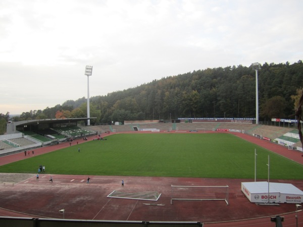 Sân Waldstadion Homburg