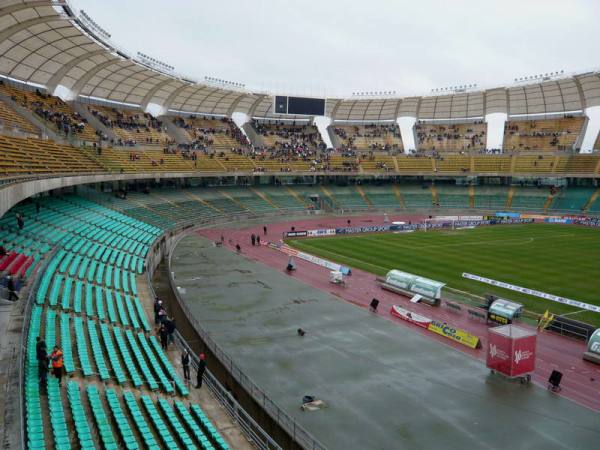 Sân Stadio Comunale San Nicola