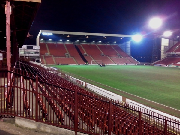 Sân Oakwell