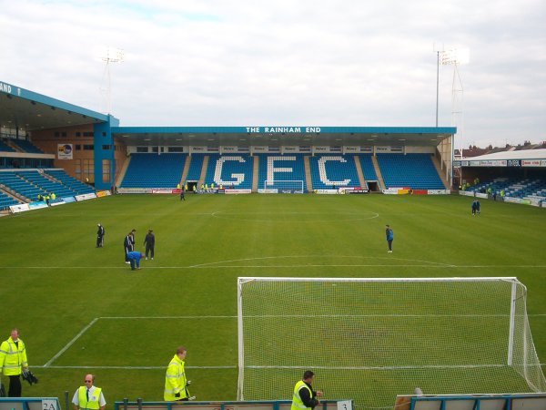 Sân Priestfield Stadium