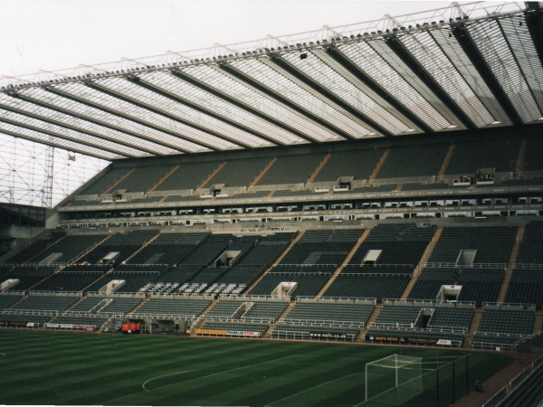 Sân St. James' Park