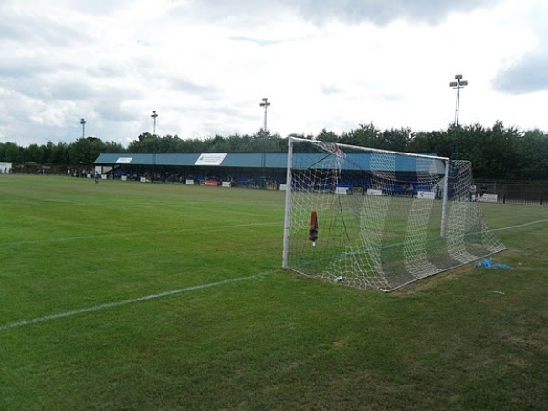 Sân Longmead Stadium