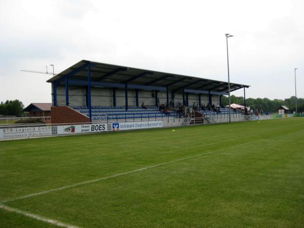 Sân Sportplatz Waldsportstätten