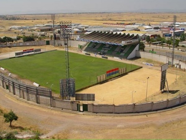 Sân Estadio Príncipe Felipe