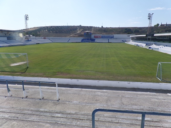 Sân Estadio Municipal de Linarejos
