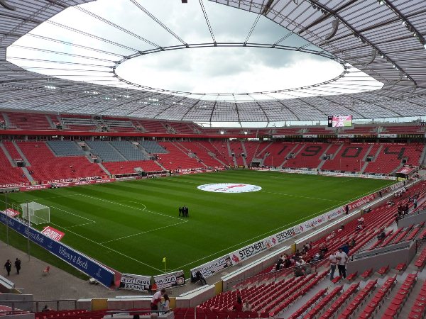 Sân BayArena