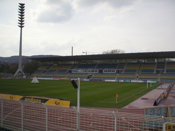 Sân Ernst-Abbe-Sportfeld