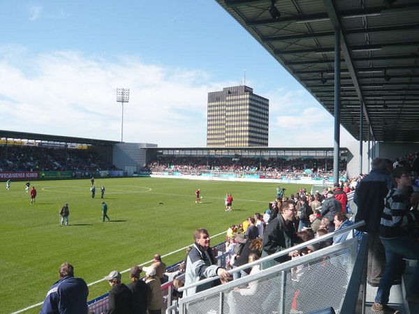 Sân BRITA-Arena