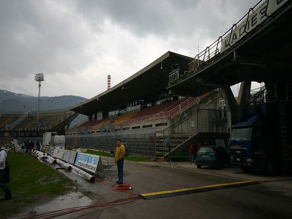 Sân Stadio Cino e Lillo Del Duca
