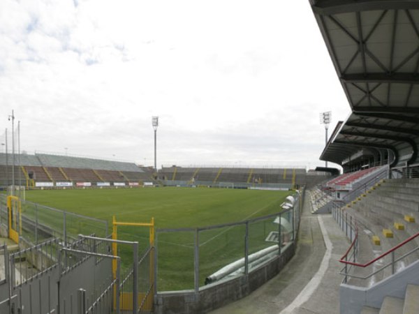 Sân Stadio Giovanni Zini