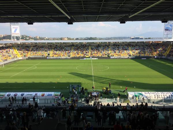 Sân Stadio Benito Stirpe